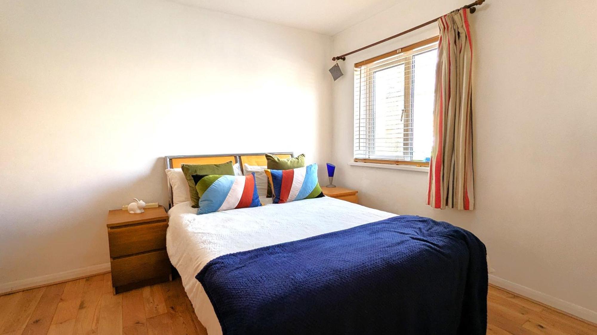 London Stratford - Spacious 2 Bed Flat With Secured Parking & Private Garden Exteriör bild
