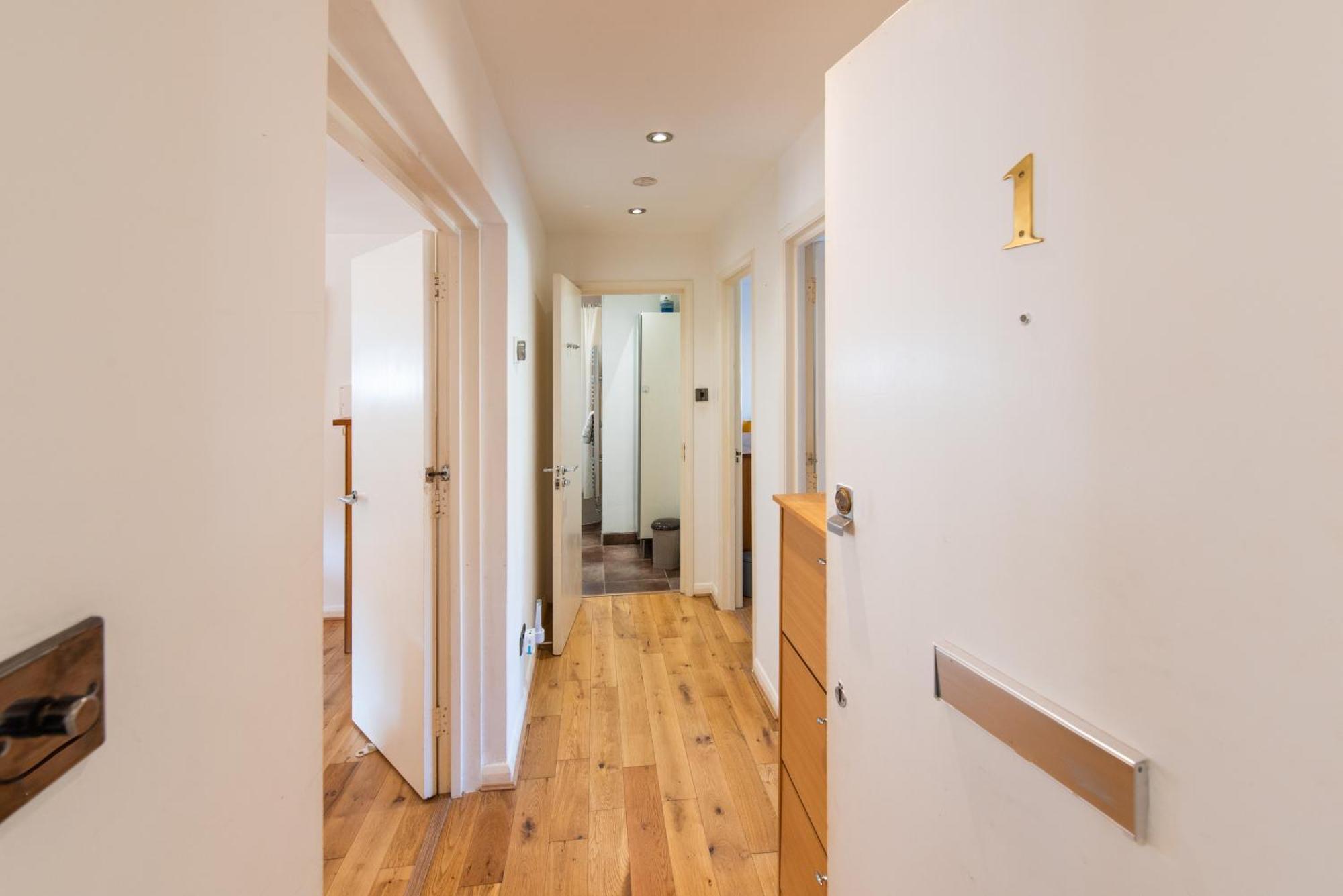 London Stratford - Spacious 2 Bed Flat With Secured Parking & Private Garden Exteriör bild